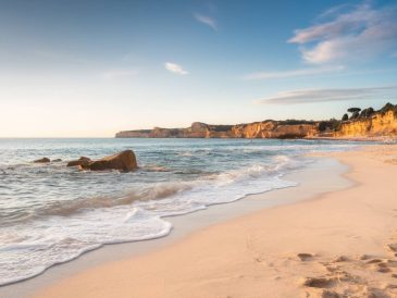 Die schönsten Strände der Algarve – paradiesische Küstenabschnitte entdecken